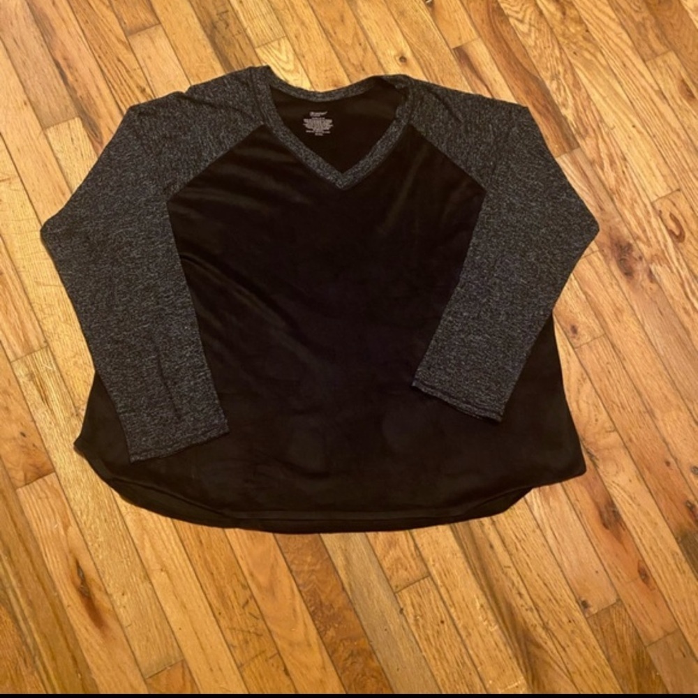 Cuddl Duds Velvety Warm Oversized Colorblock Sweatshirt | Black Gray | 2X - Picture 2 of 3